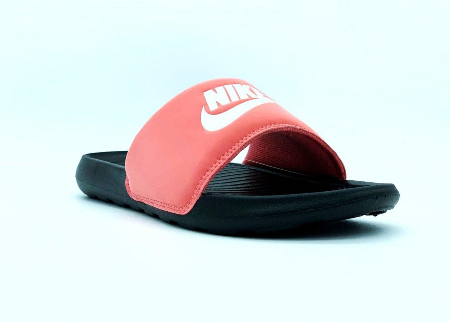 Oferta de Sandalia Nike Victori One Para Dama Rosa con envío gratis- SPORTLAND MX