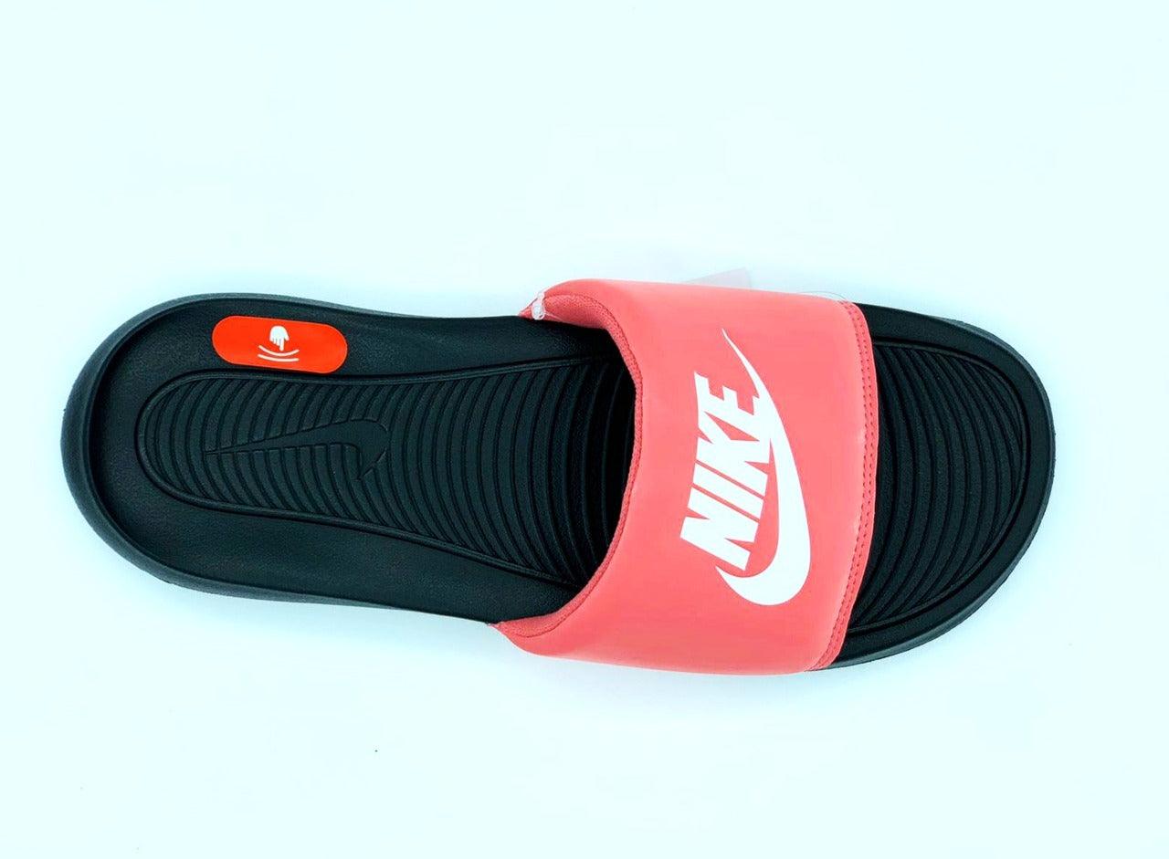 Oferta de Sandalia Nike Victori One Para Dama Rosa con envío gratis- SPORTLAND MX