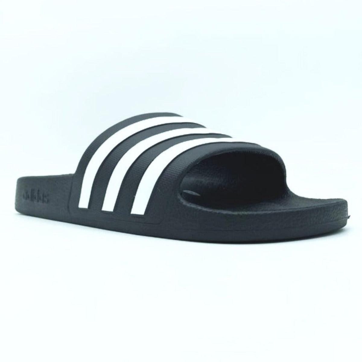 Oferta de Sandalias Adidas Adilette Aqua Para Hombre con envío gratis- SPORTLAND MX