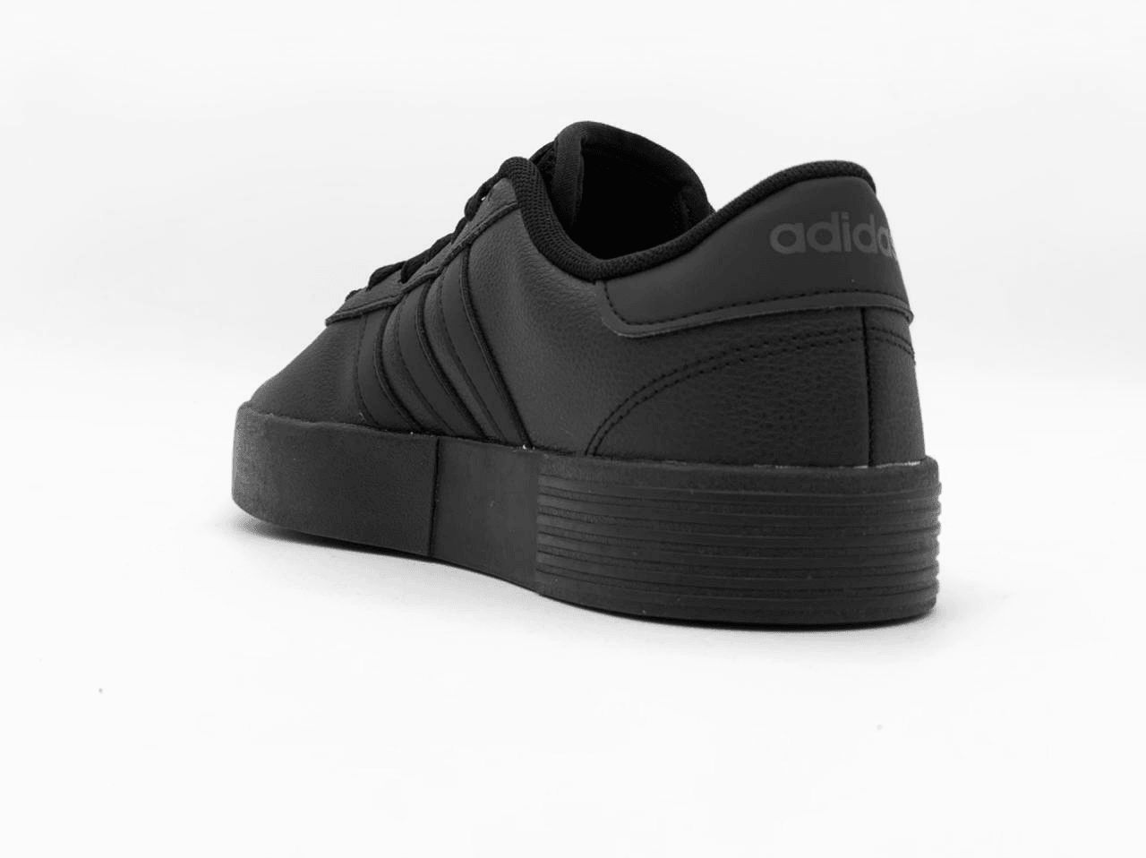 Oferta de Tenis Adidas Court Bold Para Dama Negro con envío gratis- SPORTLAND MX