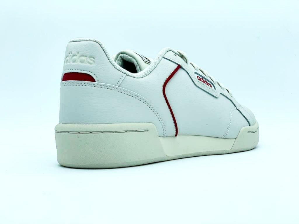 Oferta de Tenis Adidas Roguera Para Caballero Beige con envío gratis- SPORTLAND MX