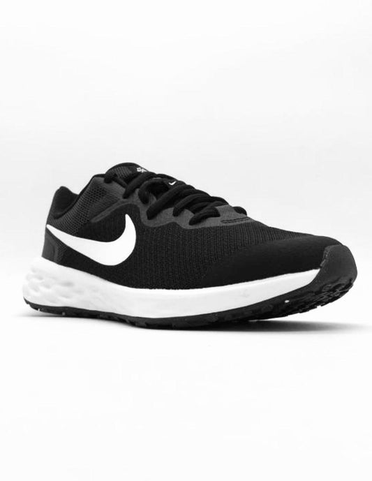Oferta de Tenis Nike Revolution 6 Para Dama Negro con envío gratis- SPORTLAND MX