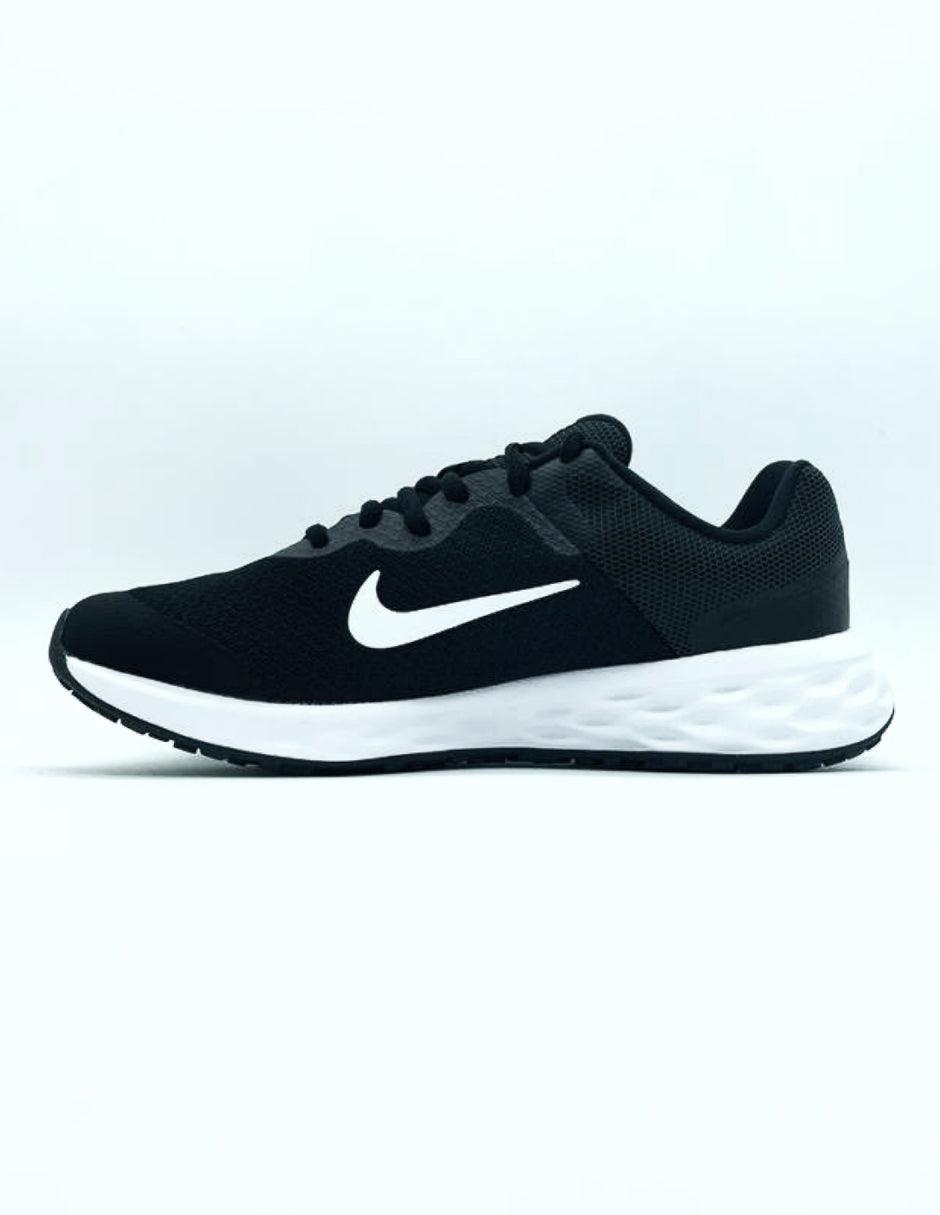 Oferta de Tenis Nike Revolution 6 Para Dama Negro con envío gratis- SPORTLAND MX