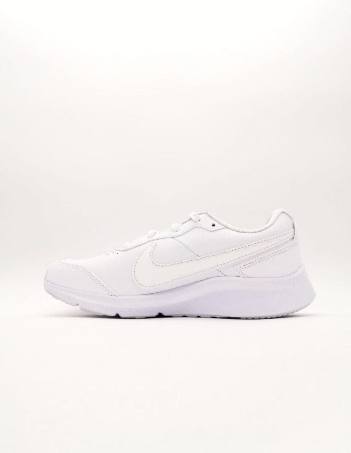 Oferta de Tenis Nike Varsity Para Dama Blanco con envío gratis- SPORTLAND MX