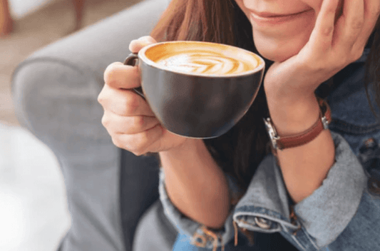 Breche dein Fasten nicht mit Kaffeesahne: Entdecke, wie du deine morgendliche Tasse schuldfrei genießen kannst!