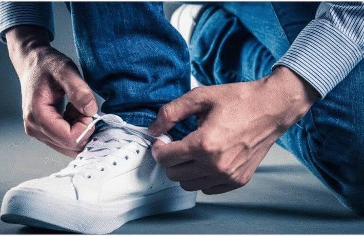 Cómo blanquear tenis de tela