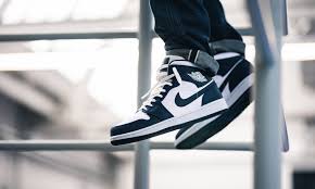 TENIS AIR JORDAN 1 MID LLEGARON PARA QUEDARSE - SPORTLAND MX
