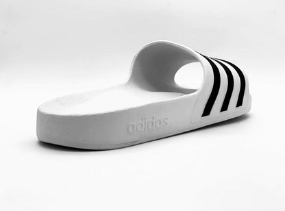 Oferta de Sandalia Adidas Adilette Aqua Unisex Blanca/Negro con envío gratis- SPORTLAND MX