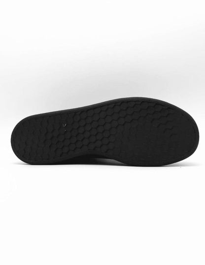 Oferta de Tenis Adidas Advantage K Unisex  Negro con envío gratis- SPORTLAND MX